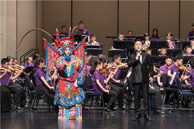 大型京劇交響音樂會(huì)《青梅煮酒·少年英雄》精彩上演